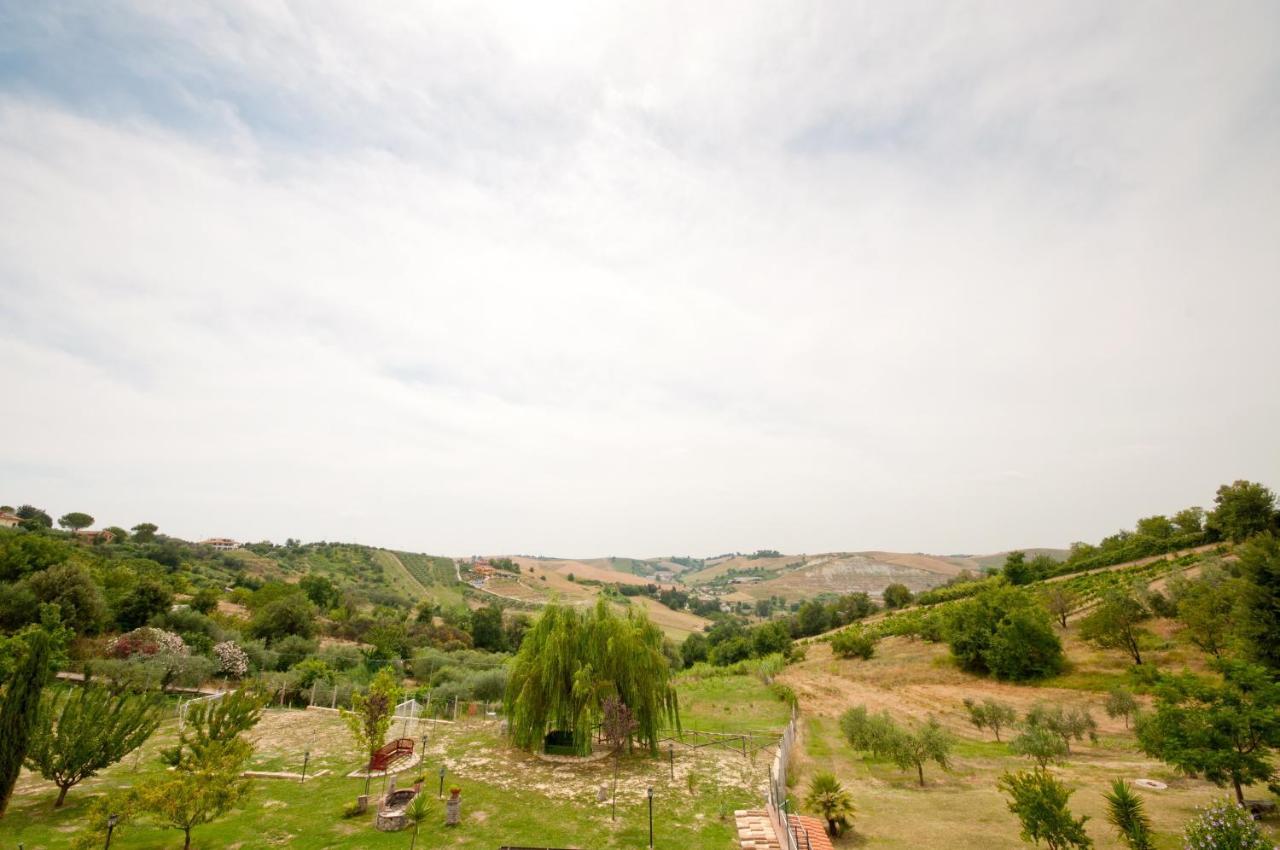 מונטרוטונדו Alla Quercia מראה חיצוני תמונה